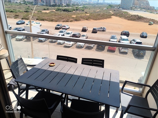 תמונה 1 ,שולחן עם כסאות החדש לגינה  למכירה בתל אביב  לגינה  ריהוט לגינה