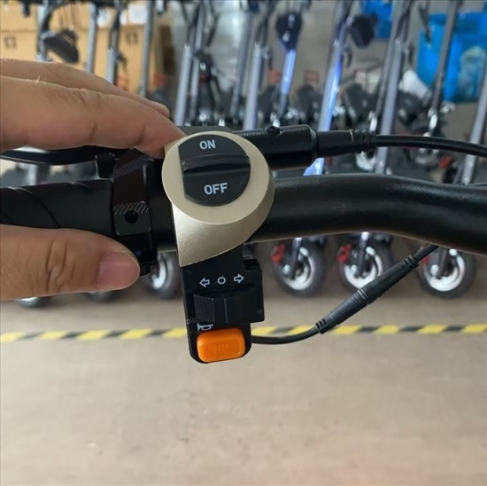 תמונה 5 ,קורקינט חשמלי 60V עם שני מנועי למכירה באבו עמאר קורקינטים  קורקינט חשמלי
