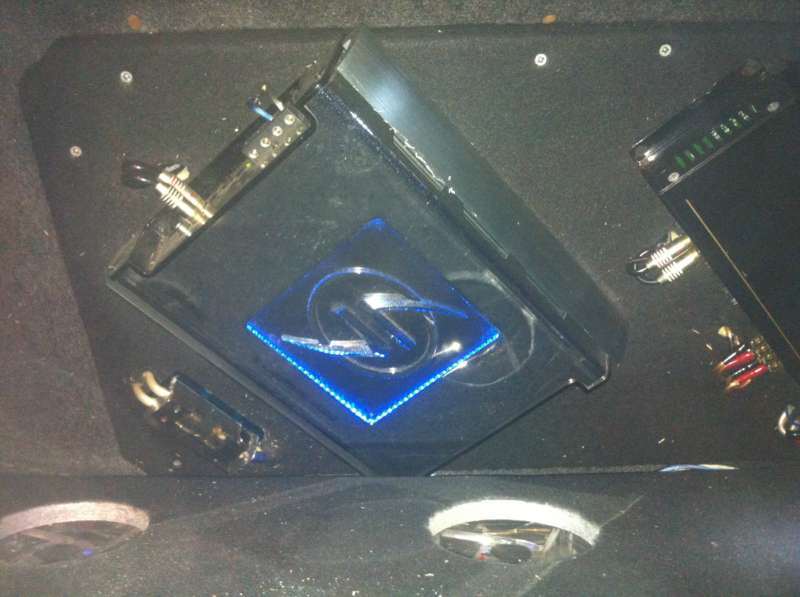 תמונה 1 ,מגבר S4.500.1 Lightning Audio אביזרים פרטיות רמקולים ומערכות 