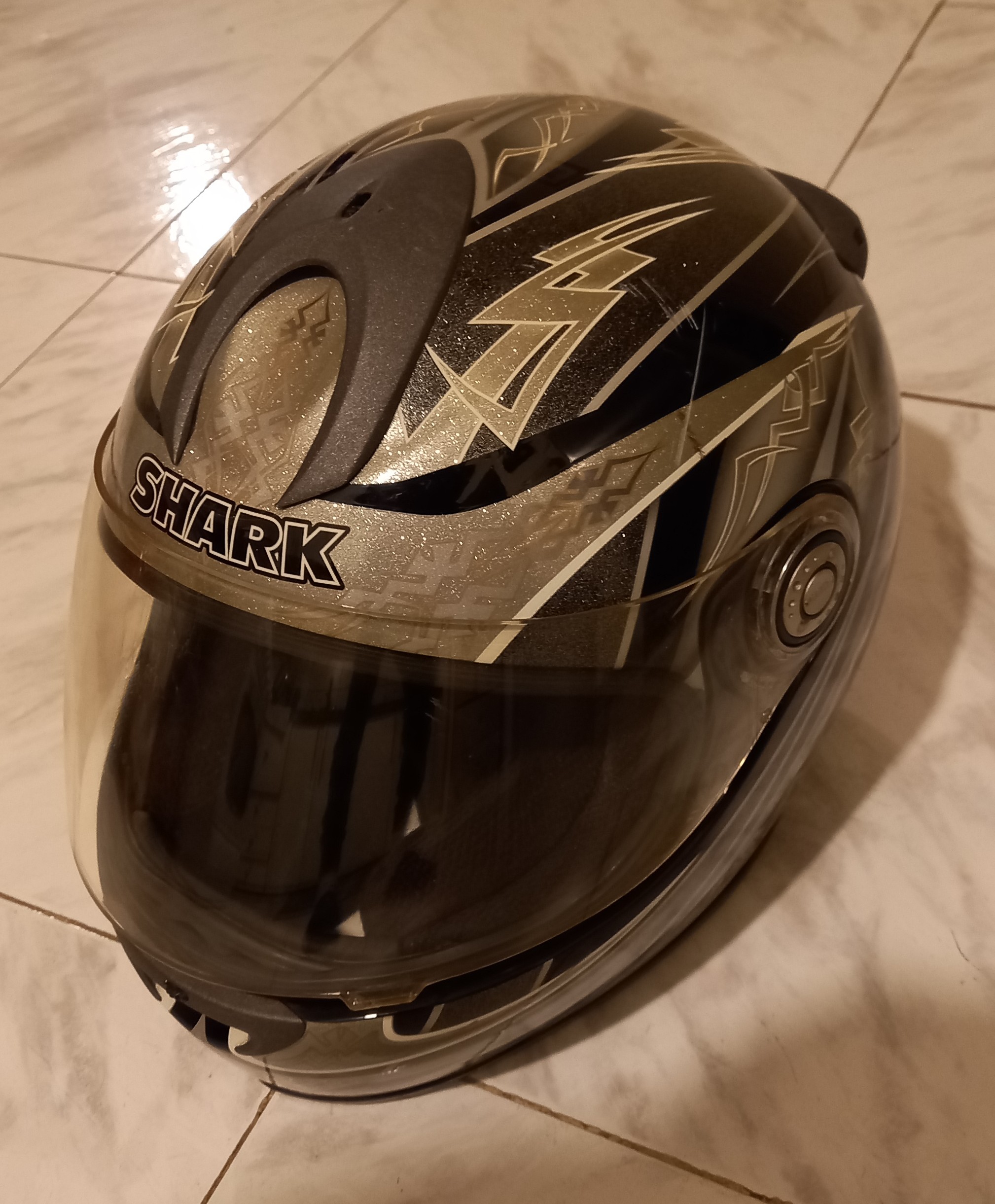 תמונה 1 ,קסדת SHARK אביזרים דו גלגלי קסדות