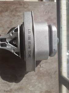 תומך מנוע  לסקודה אוקטביה          