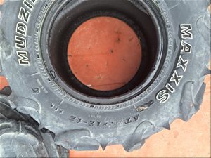 אביזרים 4x4 צמיגים וג`אנטים צמיגים לטרקטורון 