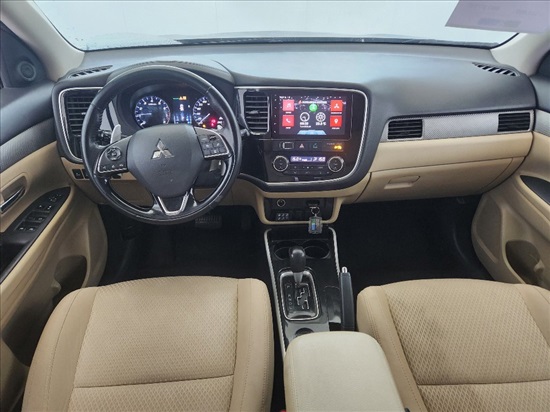 תמונה 6 ,Mitsubishi Outlander Instyle יד 2 2018 86206 ק"מ