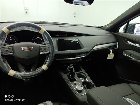תמונה 6 ,Cadillac XT4 Premium Luxury יד 2 2022 53000 ק"מ
