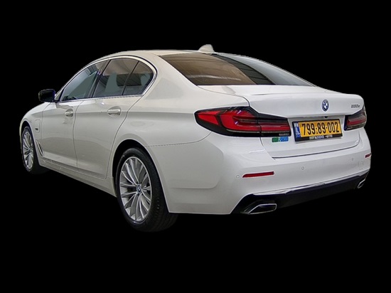 תמונה 4 ,Bmw 530E Luxury line יד 2 2022 62000 ק"מ