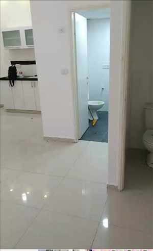 תמונה 2, חנויות להשכרה, נס לגויים 3, צהלון ביפו