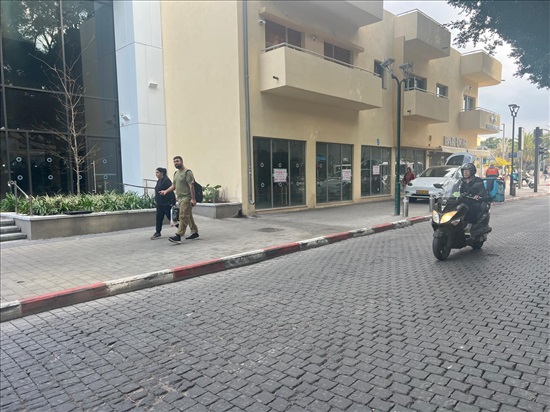 תמונה 1 ,חנויות להשכרה, שדרות חן, מרכז העיר בהרצליה