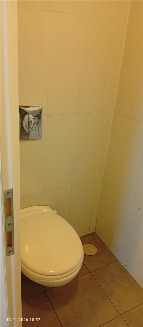תמונה 7 ,מחסנים להשכרה, בית הדפוס, גבעת שאול בירושלים
