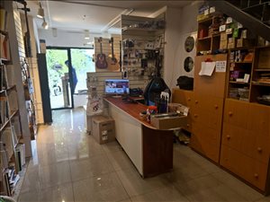 חנויות להשכרה, בן יהודה , תל אביב  