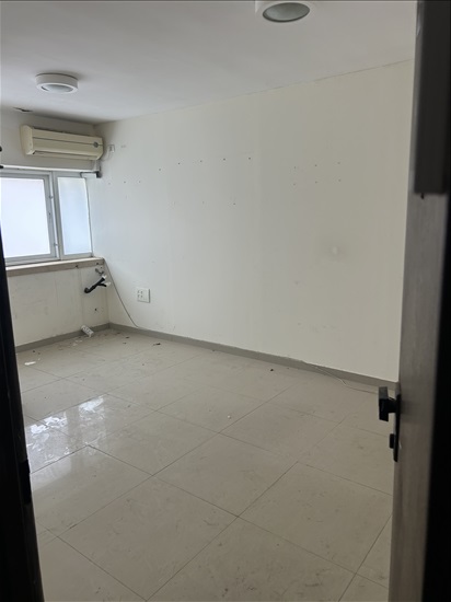 תמונה 1 ,מחסנים להשכרה, סוקולוב , מרכז העיר בחולון