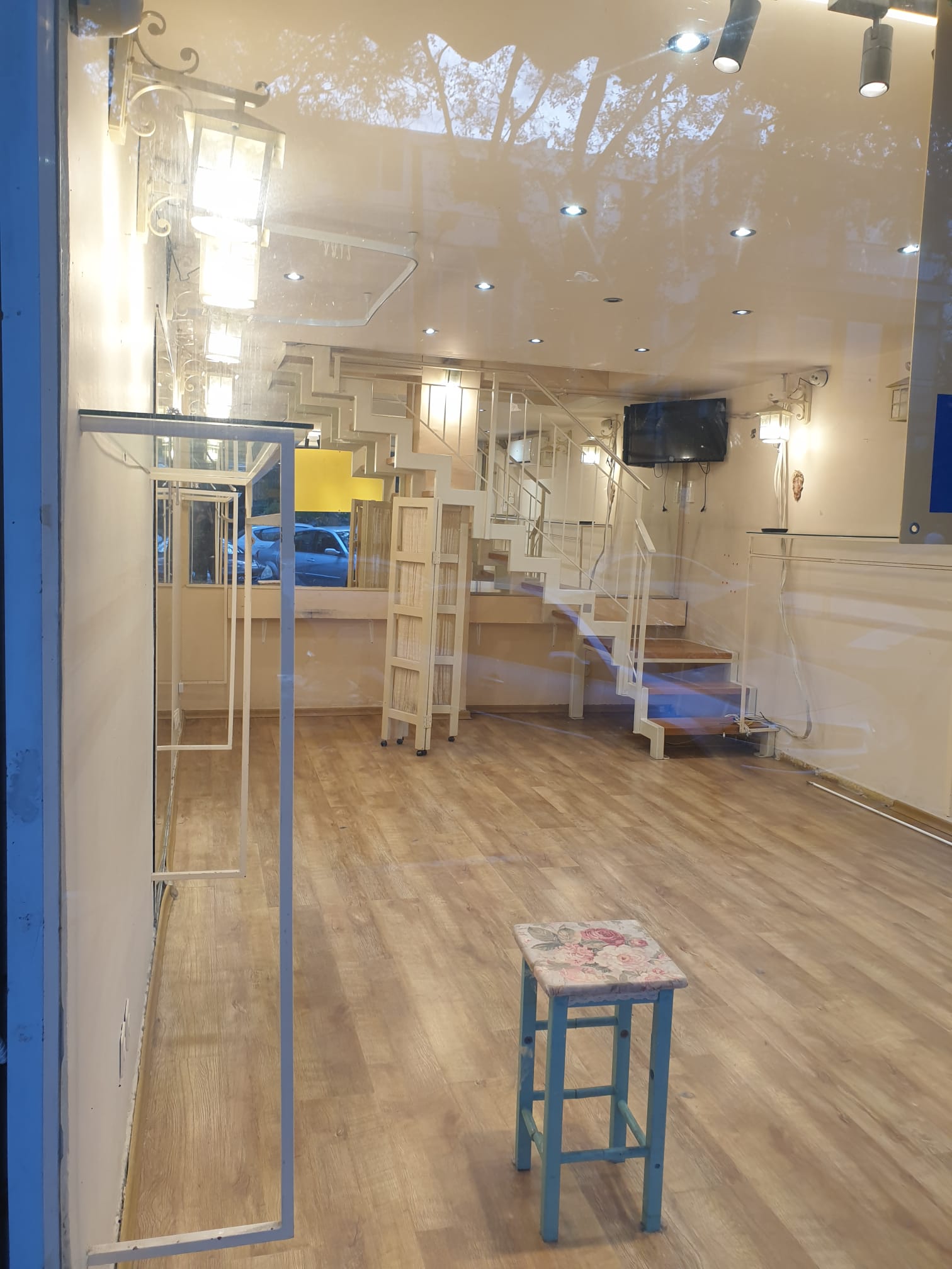 תמונה 3, חנויות להשכרה,  ורדאו 1 פינת ביאליק 59, מרכז רג אזור ביאליק ברמת גן