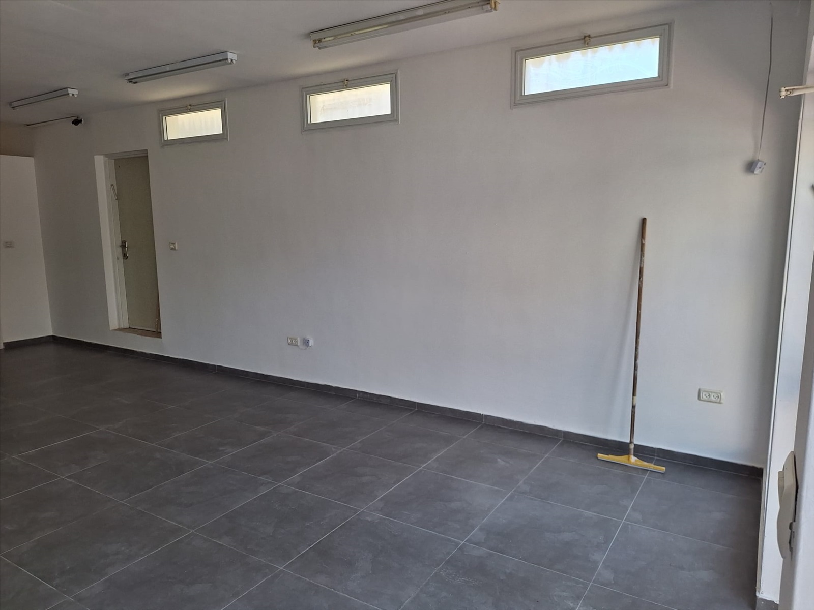 תמונה 3, חנויות להשכרה, שדי חמד, קרית ספר במודיעין עילית