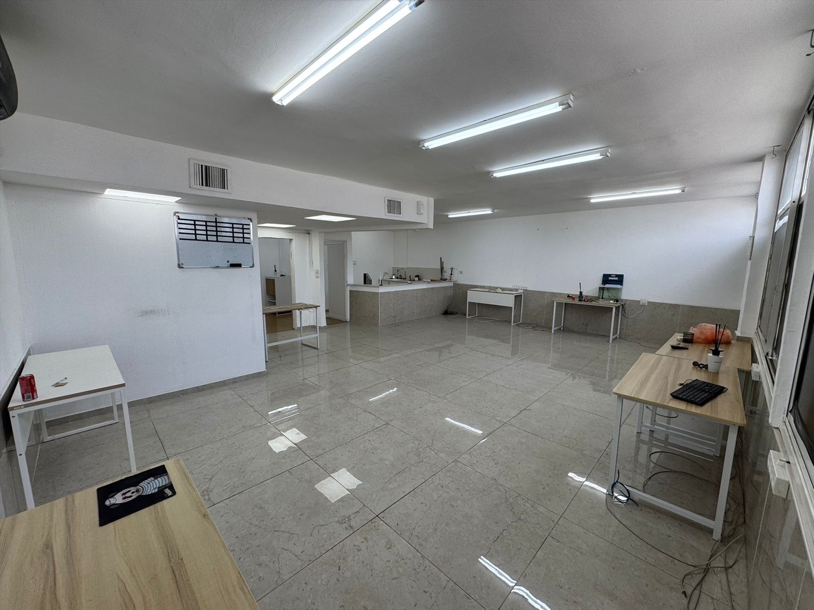 תמונה 4, משרדים להשכרה, יצחק שדה, מונטיפיורי בתל אביב יפו