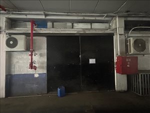 אולמות תעשייה השכרה ברעננה מבנה תעשייה כ100 מר גובה 5 מ' נגישות לפריקה 