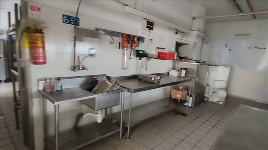תמונה 1 ,מחסנים להשכרה, מבנה קשיח כ100 מ"ר עם חדרי קרור וצינון התעשייה רעננה