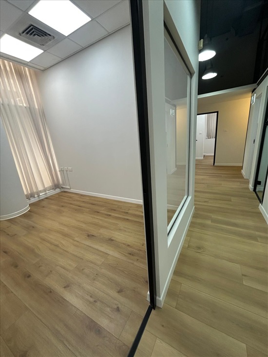 תמונה 3 ,משרדים להשכרה, דרך מנחם בגין מתחם הבורסה רמת גן