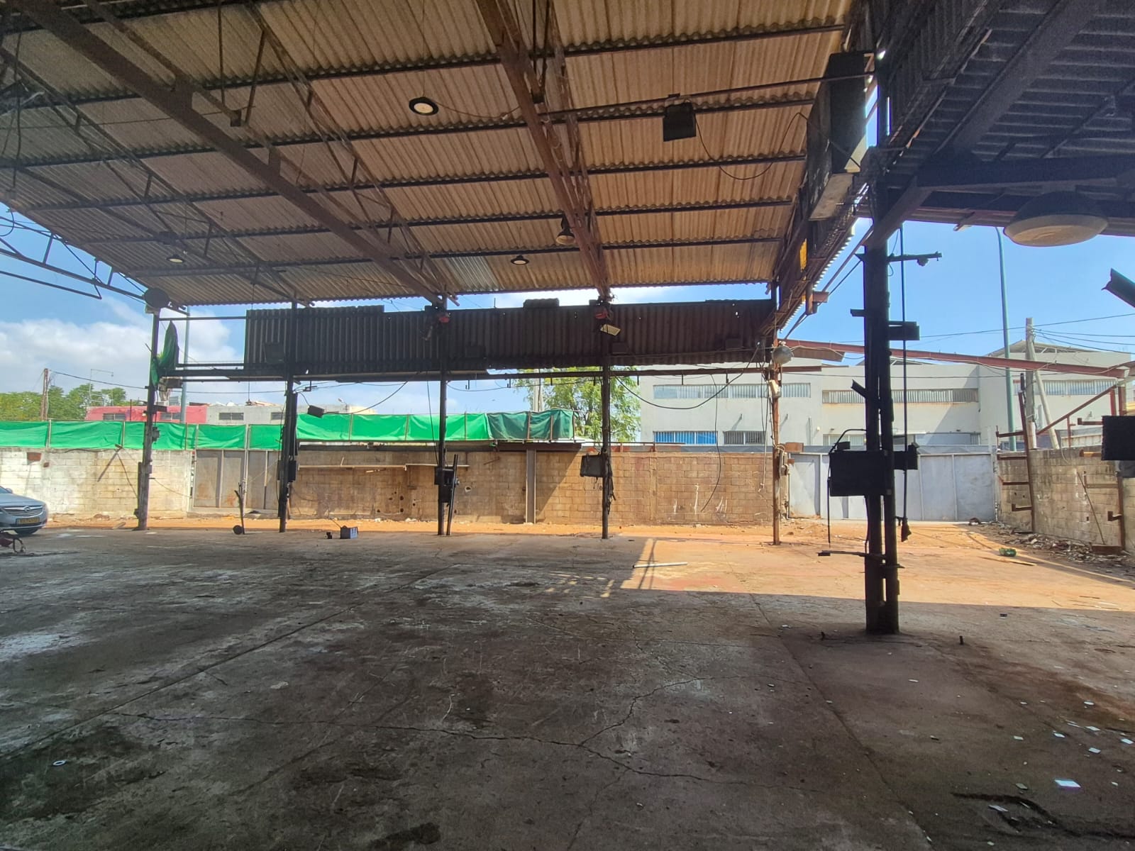 תמונה 2, מבני תעשיה להשכרה גיל עמל הוד השרון