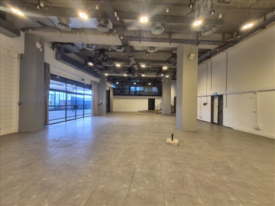 תמונה 3 ,מחסנים להשכרה, הבנאי גיל עמל הוד השרון