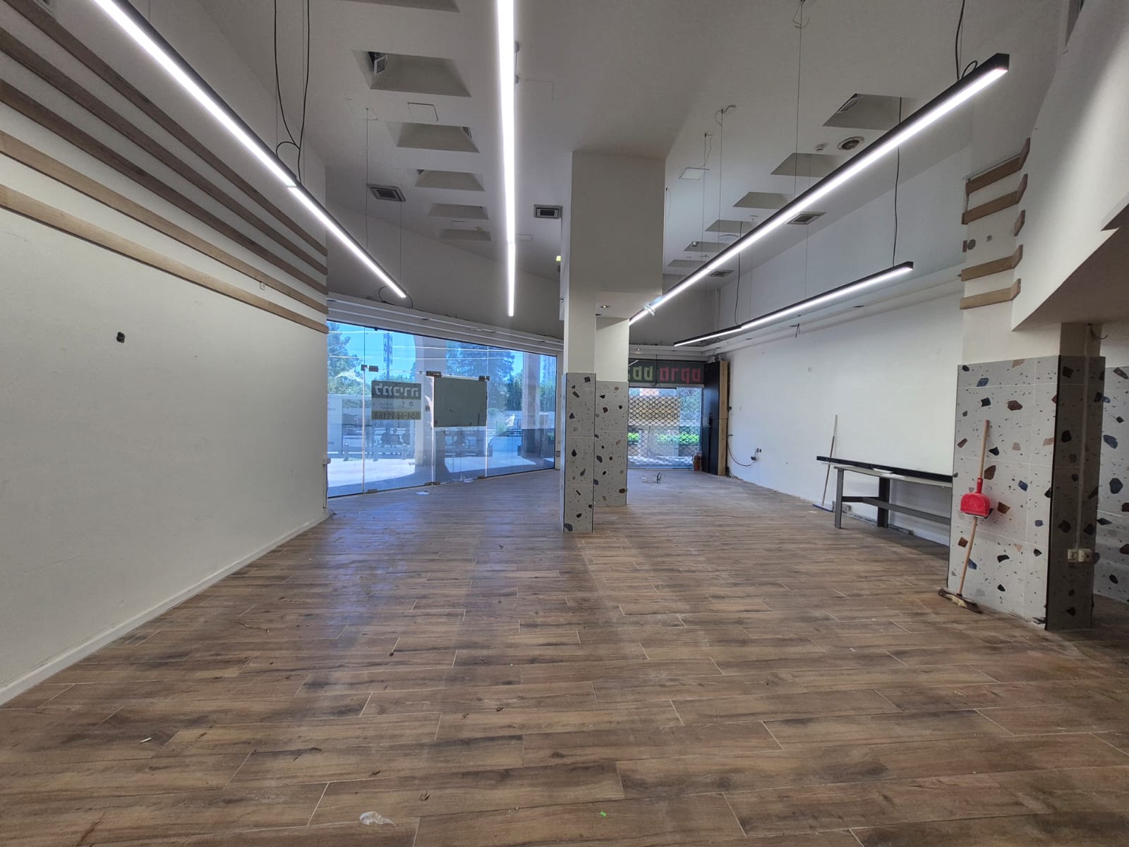 תמונה 2, חנויות למכירה, דרך רמתיים רמתיים הוד השרון