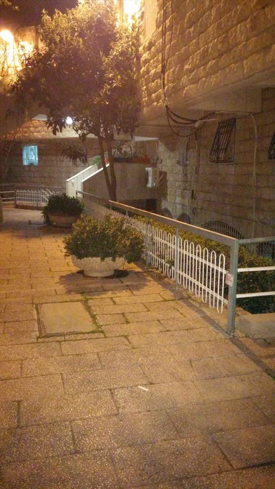 דירה לשותפים 4 חדרים בירושלים שבתאי הנגבי 
