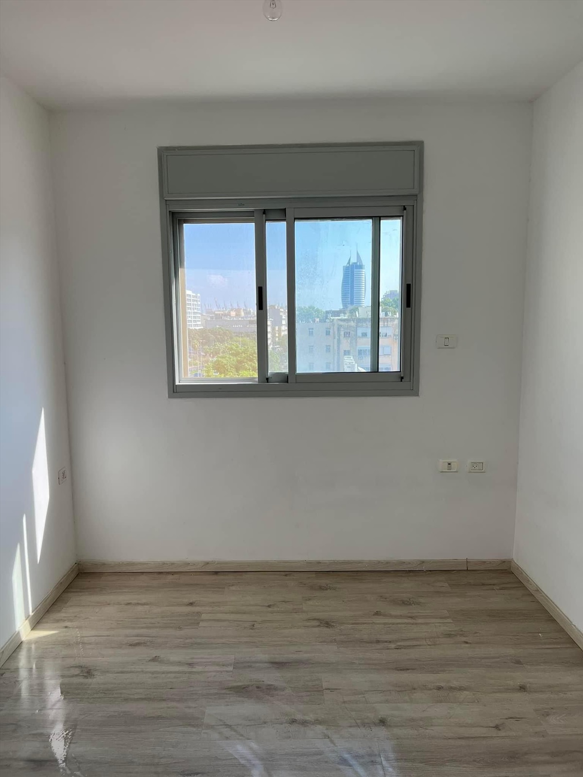 תמונה 1, דירה 2 חדרים להשכרה בחיפה, העצמאות, עיר תחתית