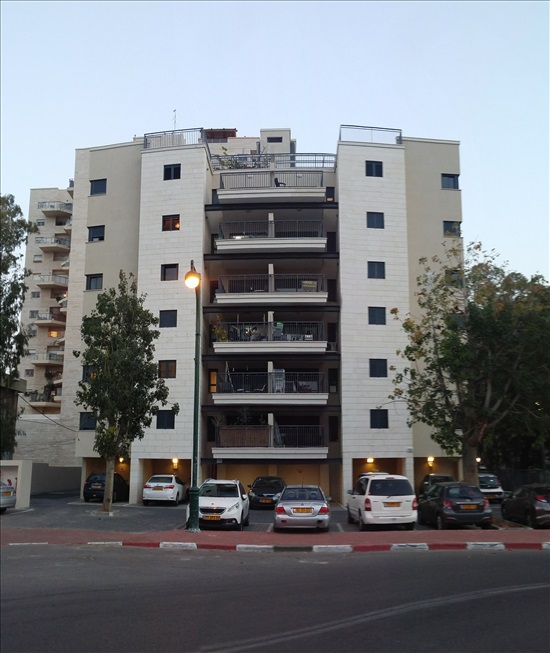 תמונה 1 ,דירה 6 חדרים להשכרה ברמת גן עזיראל רמת השקמה