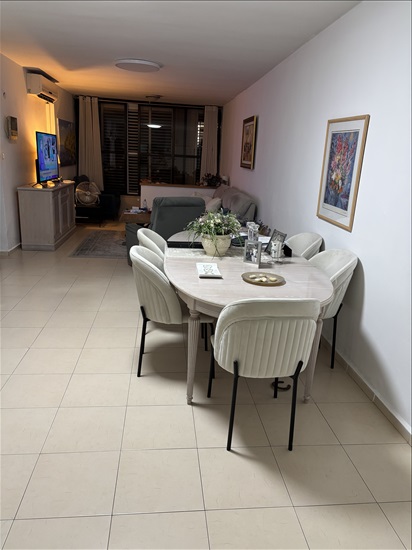 תמונה 5 ,דירה 4 חדרים להשכרה ברמת השרון, הפרדס, רובע הדר