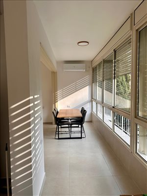 דירה לשותפים 4.5 חדרים בחיפה בן יהודה  