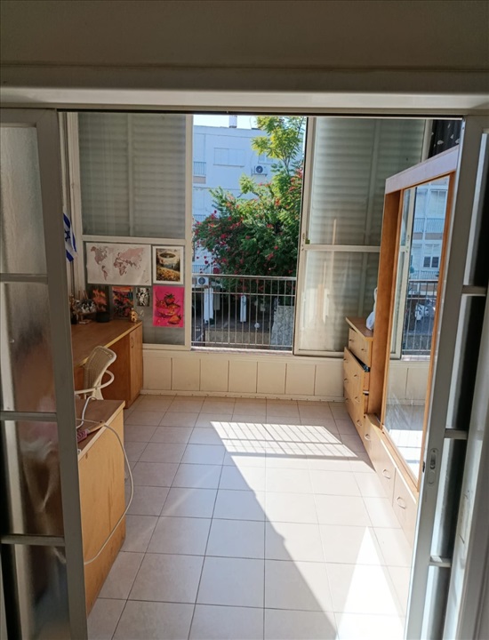 תמונה 4 ,דירה 4 חדרים להשכרה ברמת גן, הרצל, יהלום
