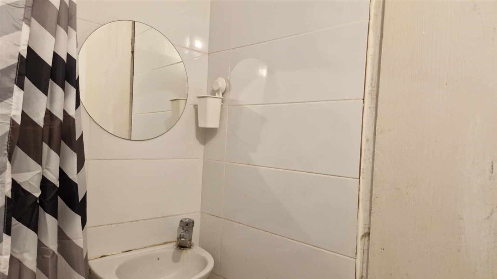 תמונה 4, יחידת דיור 1 חדרים להשכרה בתל אביב יפו, חזנוביץ, גבול פלורנטין