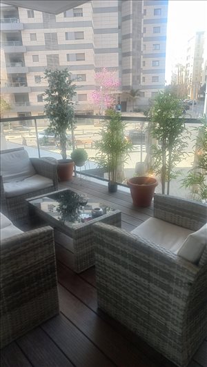 דירה לשותפים 4 חדרים בתל אביב יפו ארתור רובינשטיין 