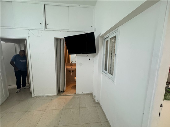 תמונה 6 ,דירת גן 4 חדרים להשכרה בתל אביב יפו, אסתר המלכה, מרכז