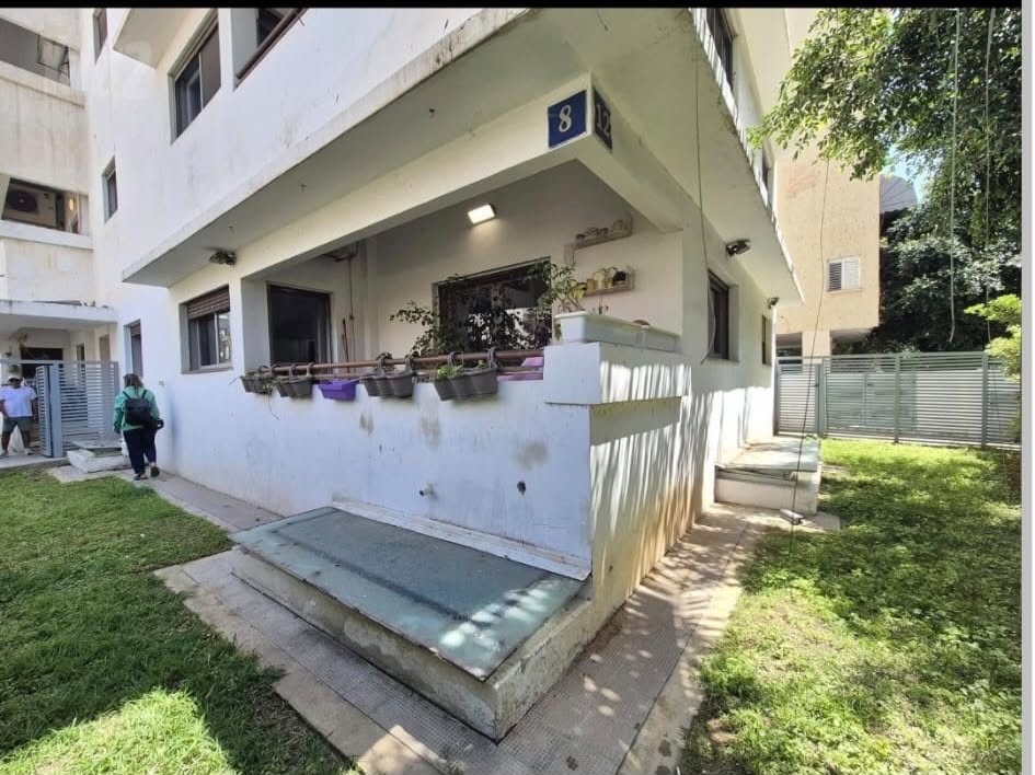 תמונה 1, דירת גן 4 חדרים להשכרה בתל אביב יפו, אסתר המלכה, מרכז