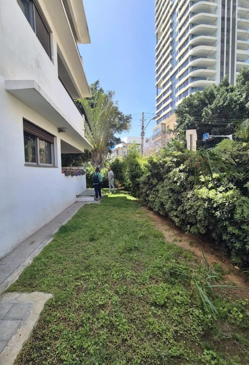 תמונה 2, דירת גן 4 חדרים להשכרה בתל אביב יפו, אסתר המלכה, מרכז