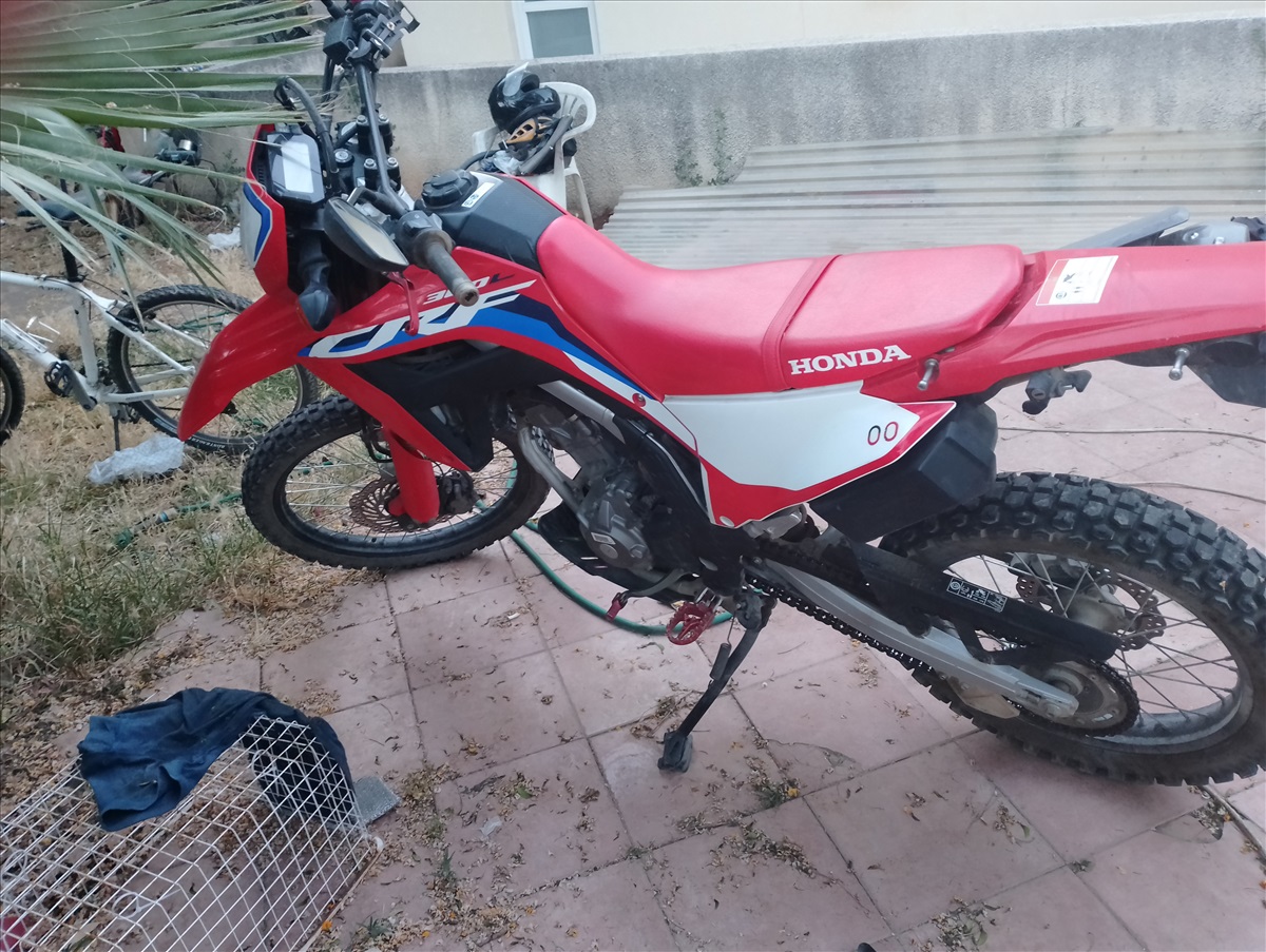 תמונה 1, הונדה CRF יד 1   2021 | 23000 קמ