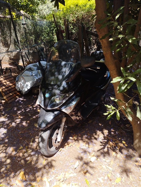 תמונה 2 ,פיאג`ו ריקשה אחר יד 2   2011 44200 ק"מ