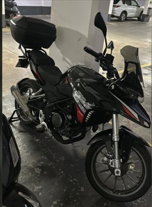 בנלי
 TRK251 2025 יד 1 