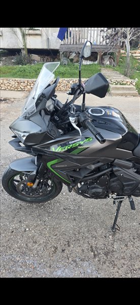 קוואסאקי Versys 650 2025 יד 1 