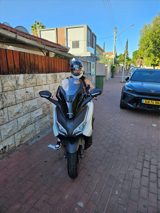 תמונה 2 ,הונדה FORZA יד 1   2025 1150 ק"מ
