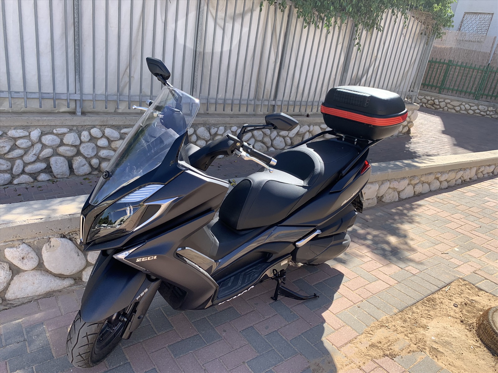 תמונה 4, קימקו דאון טאון 250 יד 1   2024 | 9600 קמ