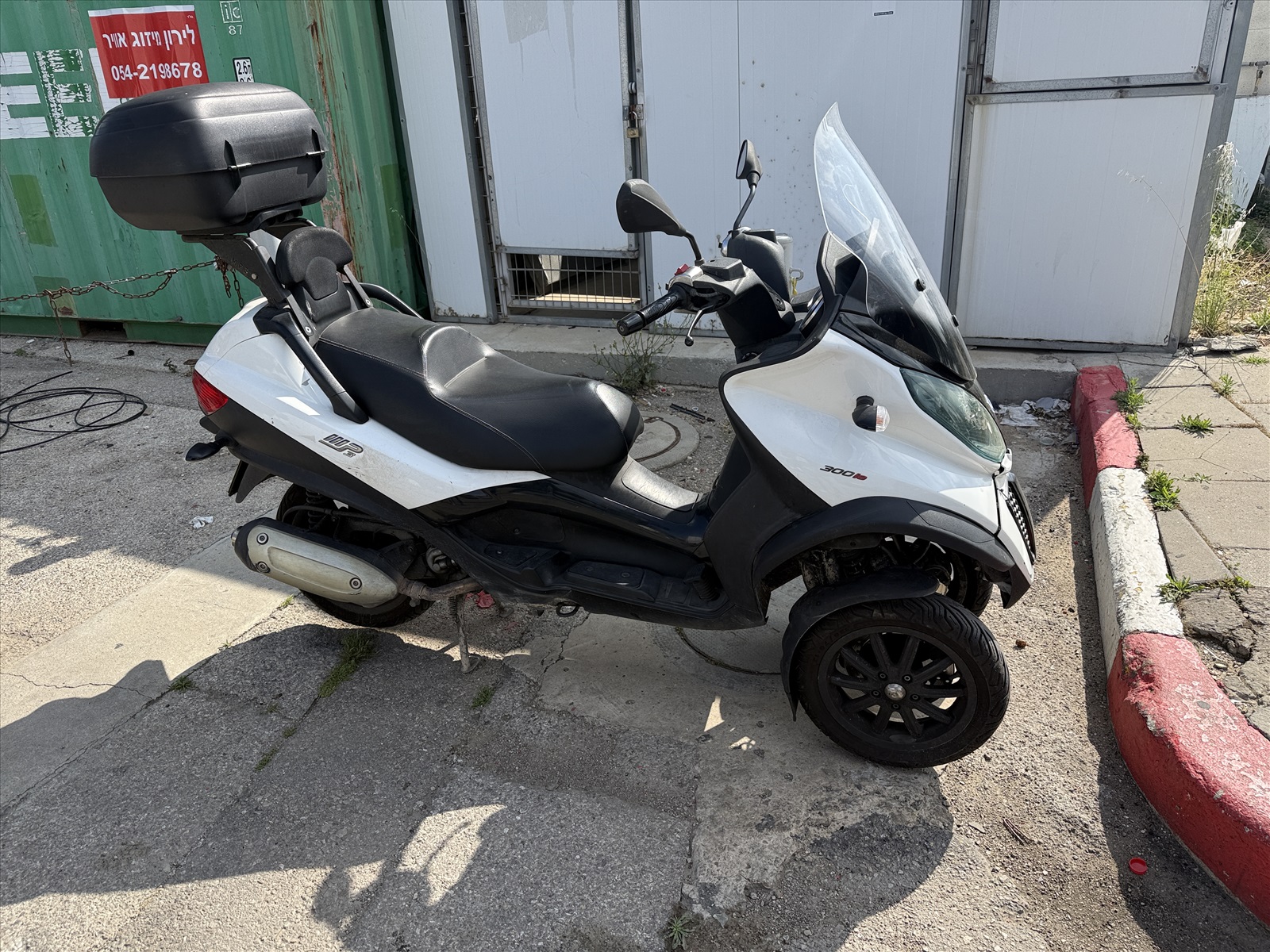 תמונה 4, פיאג`ו MP3 300 LT יד 1   2014 | 38000 קמ