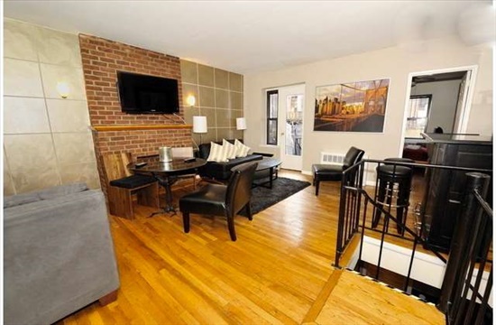  .Garden apt 3 Rooms In United states -  Manhattanדירת גן  3 חדרים בארצות ה...