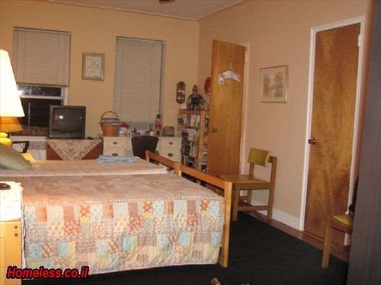  Living Unit 1 Rooms In United states -  Queensיחידת דיור  1 חדרים בארצות ה...