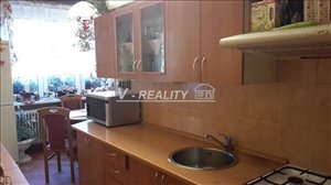 דירה להשכרה 3 חדרים ב Studentská, Jirkov 