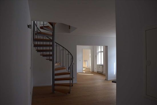  Duplex 5 Rooms In Germany -  Berlinדופלקס  5 חדרים בגרמניה  - ברלין 