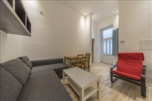 דירה להשכרה 2.5 חדרים ב VII. kerület, Vörösmarty utca 