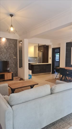 דירת גן להשכרה 4 חדרים ב Germasogeia Tourist Area 