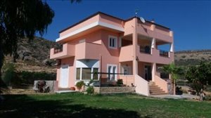 בית פרטי להשכרה 9 חדרים ב כרתים / Crete 