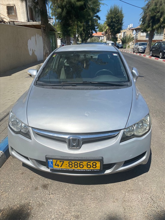 תמונה 1, הונדה סיוויק סדאן החדשה
 יד 3 2009 | 263000 קמ