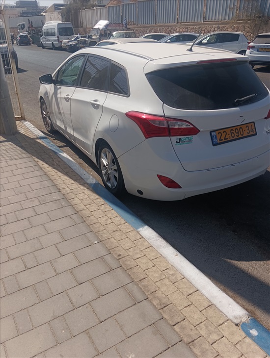 תמונה 2, יונדאי i30 CW יד 2 2015 | 177000 קמ